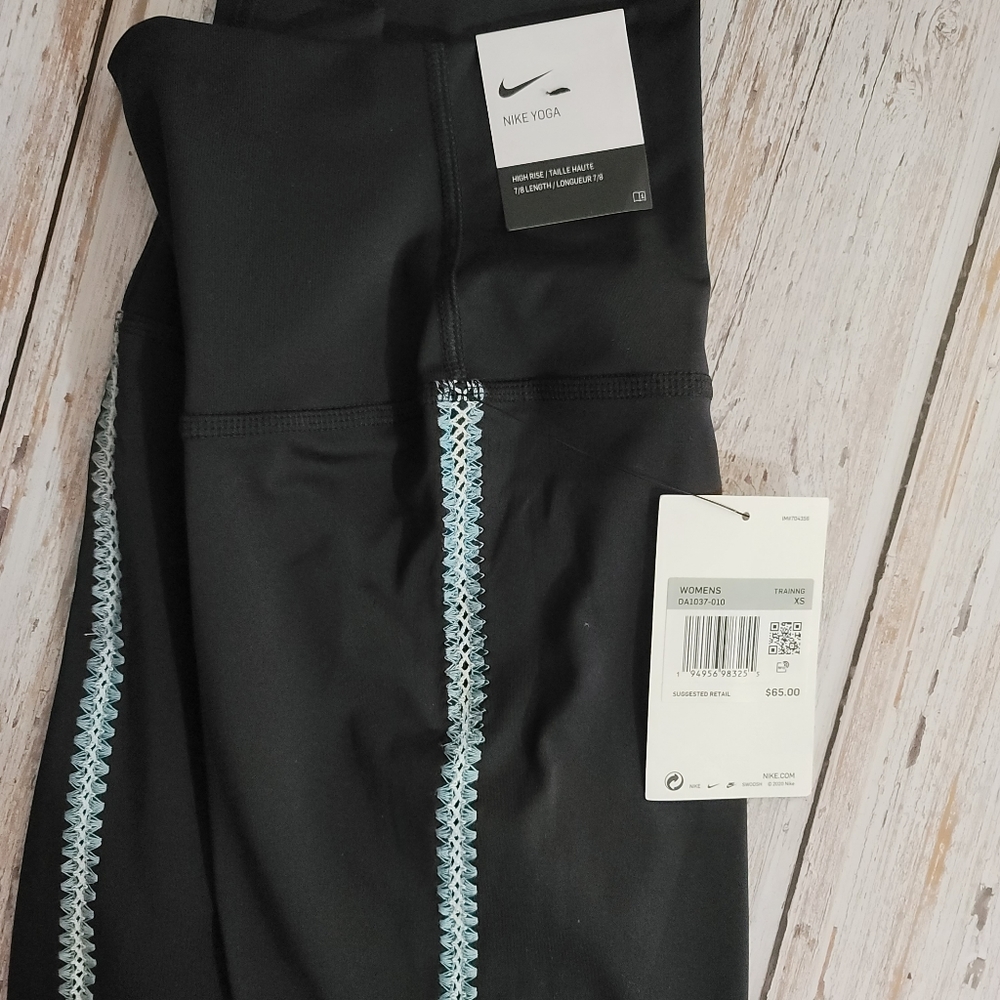NIKE YOGA Crochet Leggings Black NWT XS